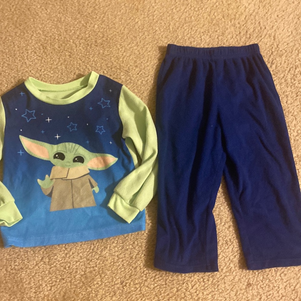 4T Baby Yoda Pajamas